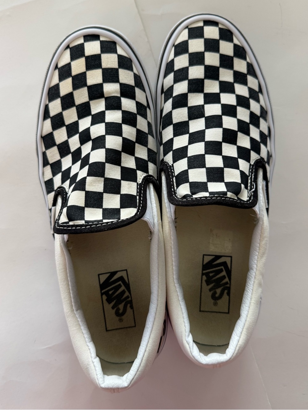 Vans- Classic Slip-On Checkerboard Shoe- men’s size 9- women’s size 10.5